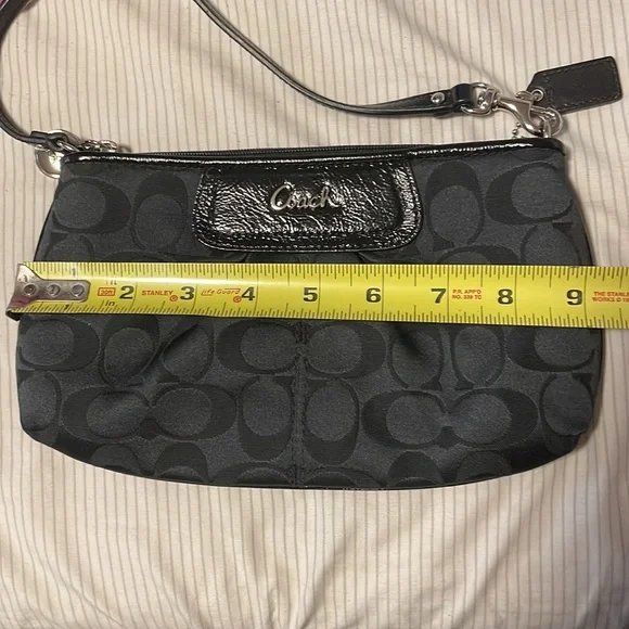 Coach Clutch/Wristlet Purse - Picture 8 of 8